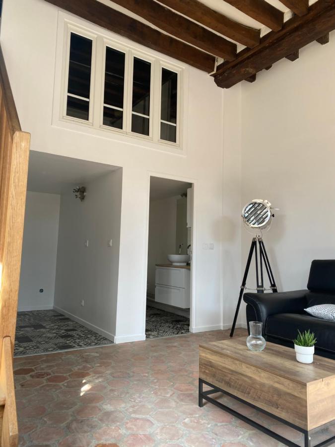Studio Duplex Avec Spa Et Cour Privee Bonnelles Exteriér fotografie